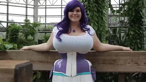 big bouncing tits gif|Big Bouncing Tits Gifs